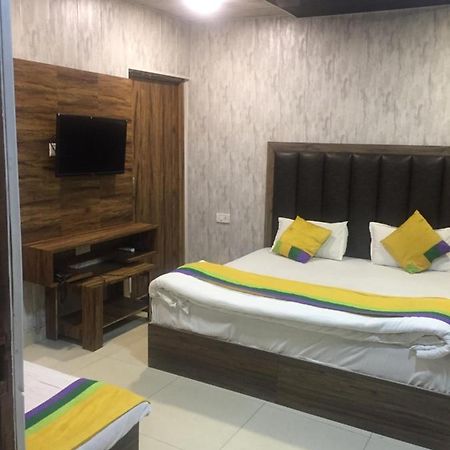 Fabhotel Dm Residency 阿姆利则 外观 照片